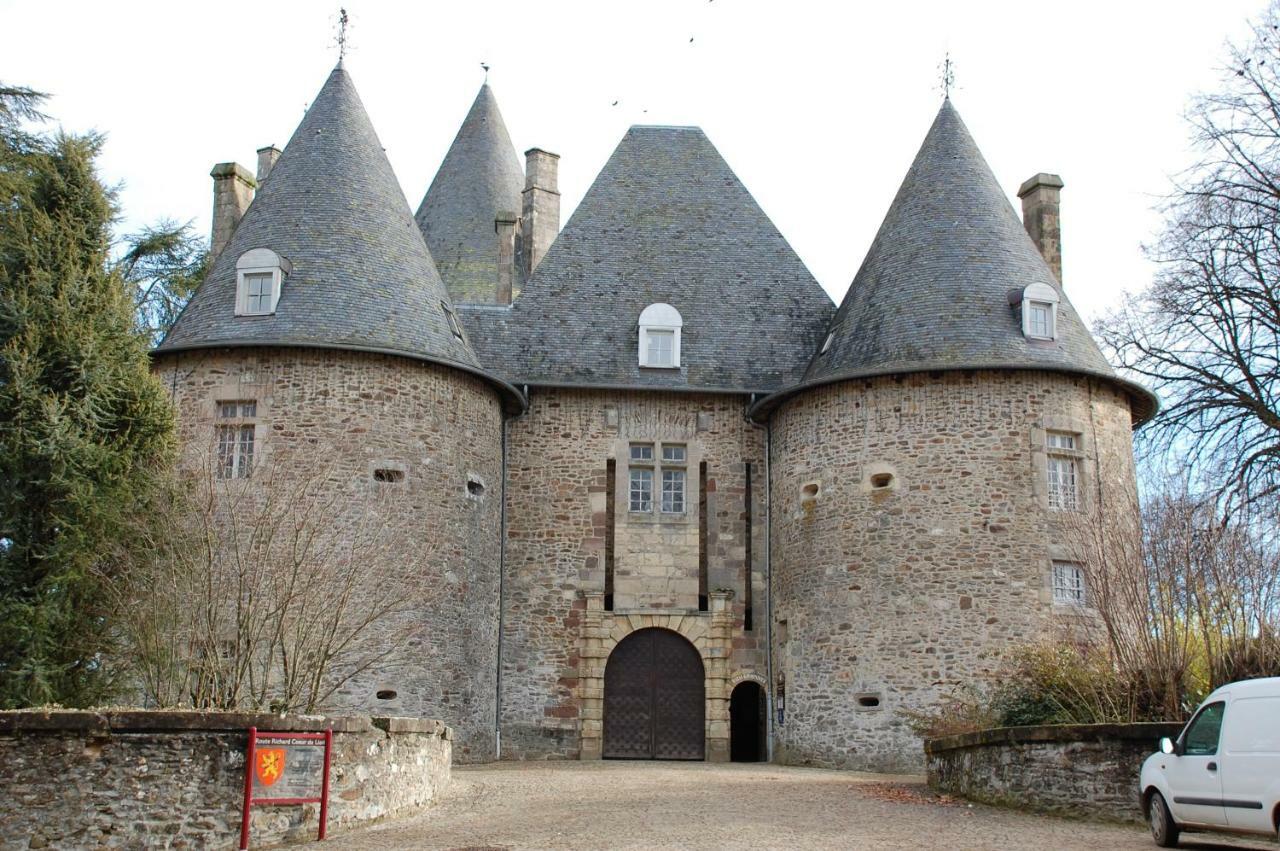 Готель Maison Lyre, Pompadour Arnac-Pompadour Екстер'єр фото